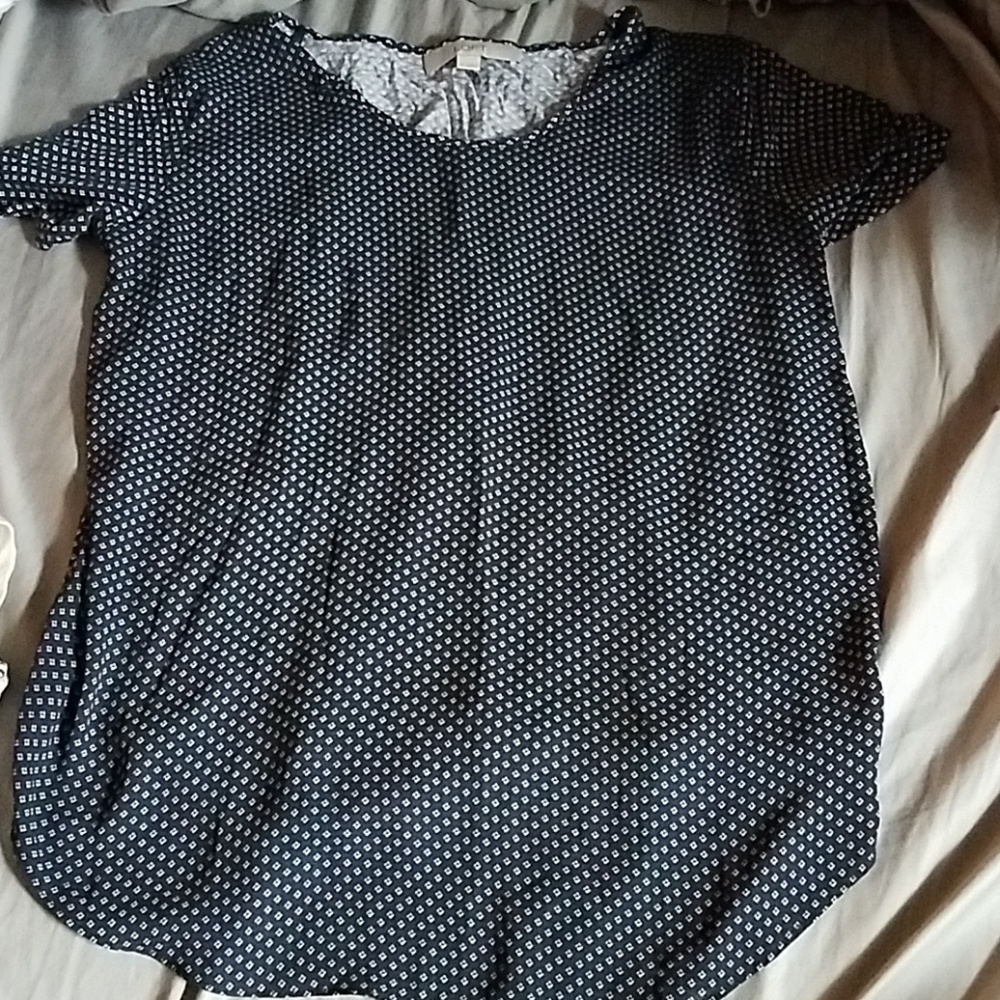 Navy loft top